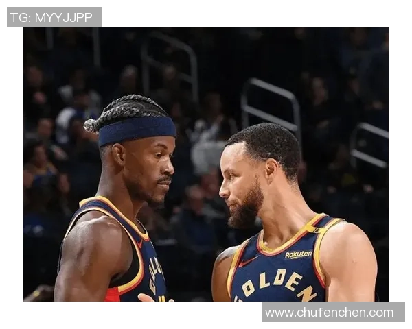 勇士与灰熊激战12月31日NBA赛场精彩对决引发球迷热议