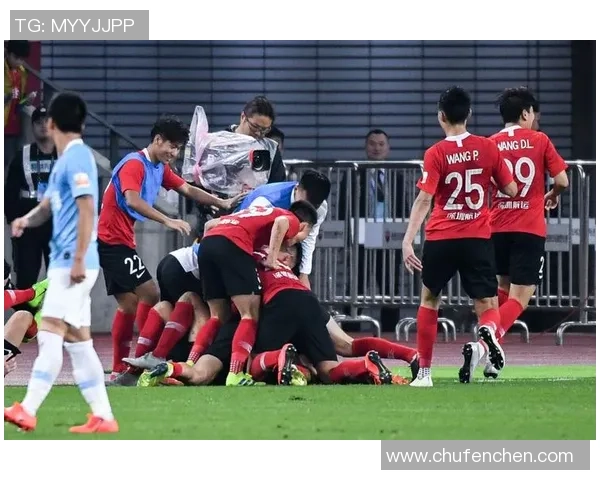 天海与深圳激战正酣双方争夺关键积分精彩回顾